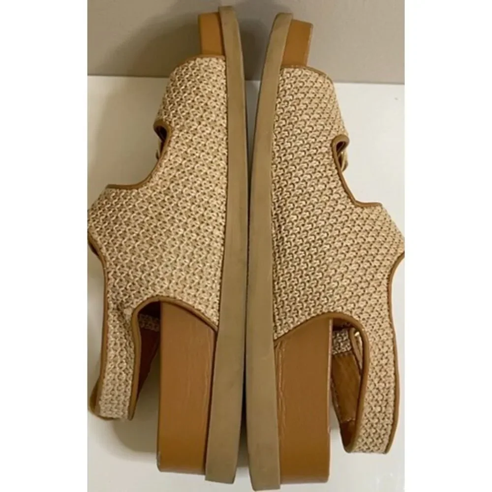 Dolce Vita Starla sandals. Size 8.5(W).